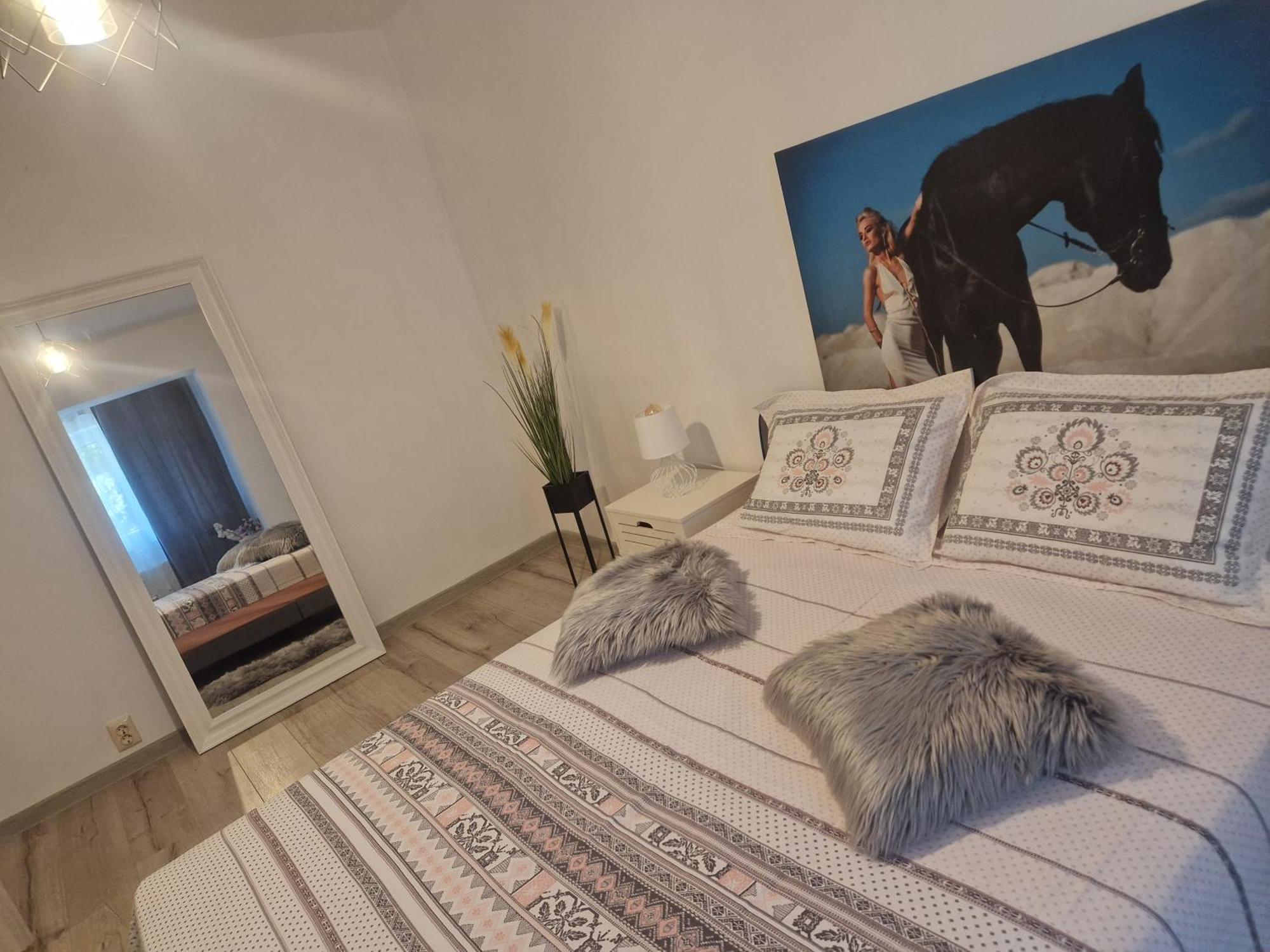 Apartament De Lux Крайова Екстер'єр фото