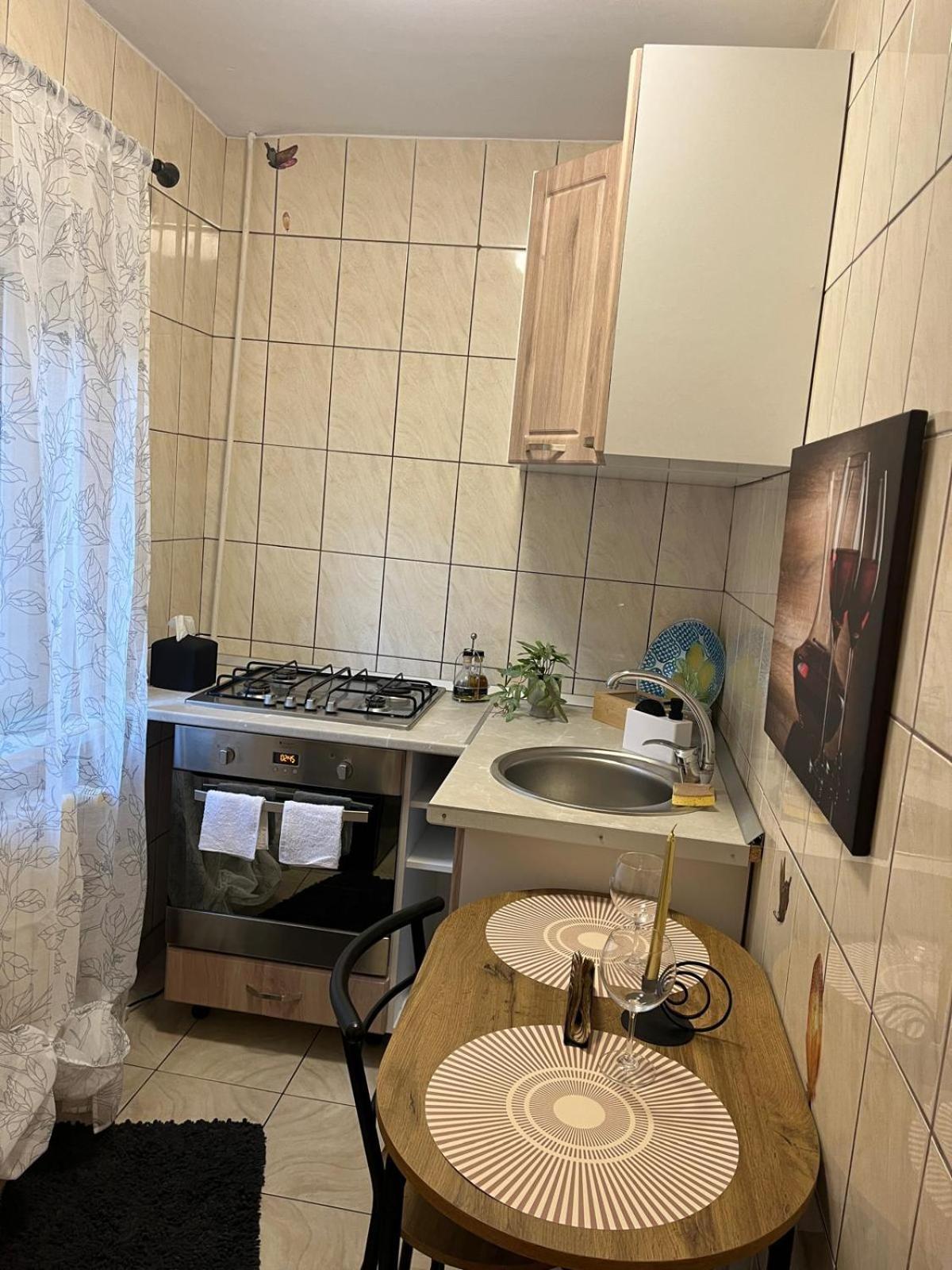 Apartament De Lux Крайова Екстер'єр фото